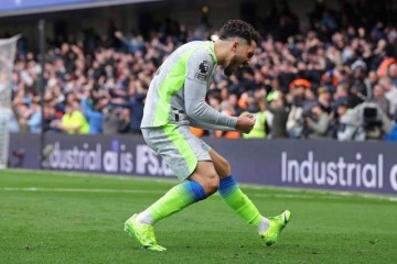 3-0！哈兰德隐身，谢尔基独造2球，血洗切尔西，曼城宣战阿森纳